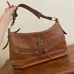 Dooney and bourke purse